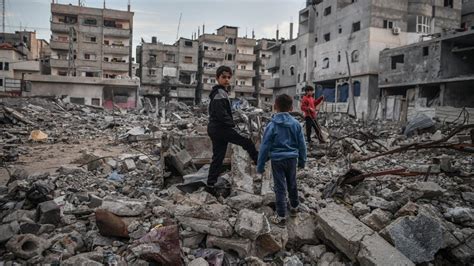 İsrail'in Gazze'de Refah ve Deyr el-Belah'a yönelik saldırılarında en az 21 Filistinli yaşamını yitirdi - Son Dakika Haberleri